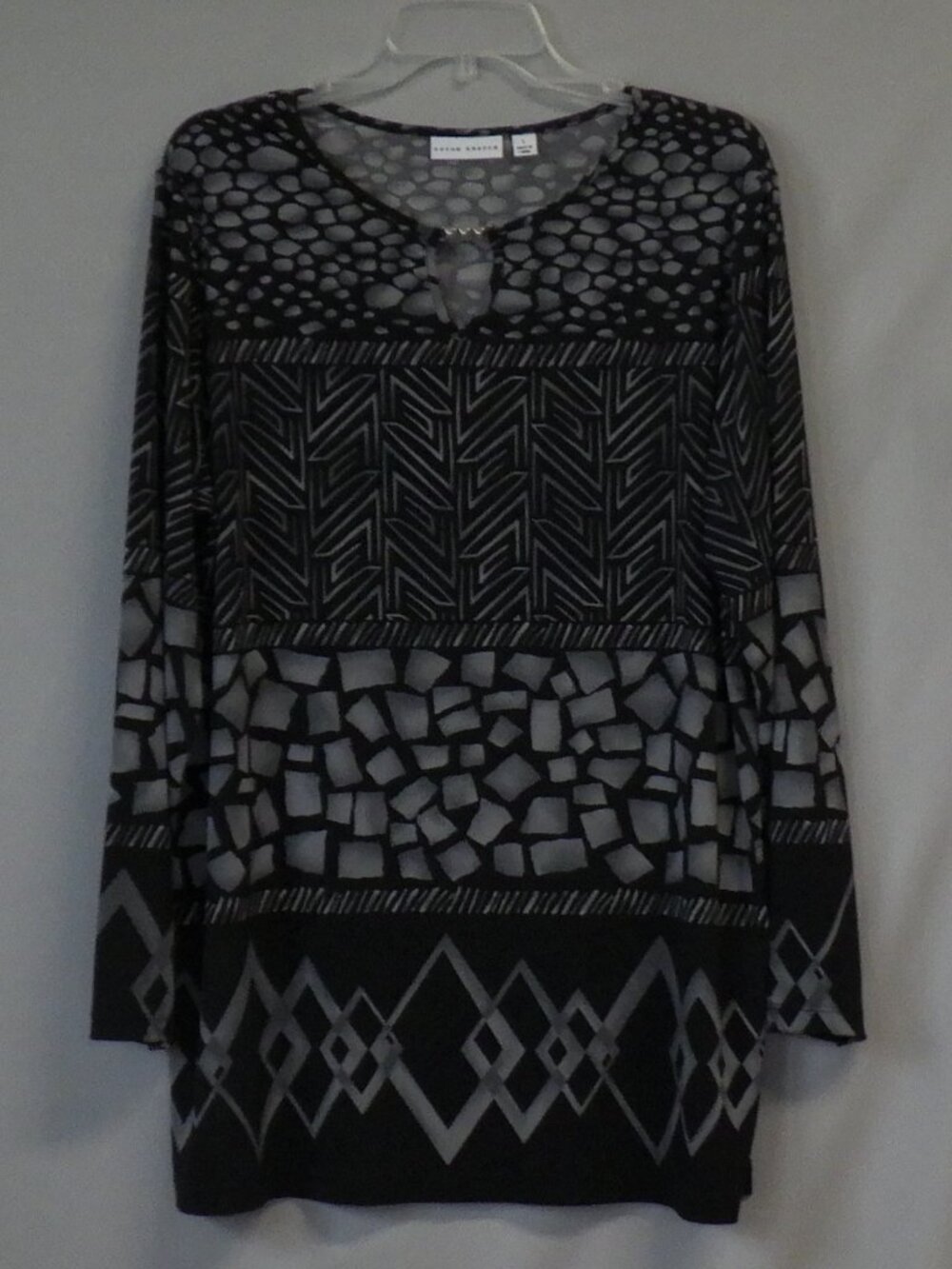 Susan Graver Geometric Top
